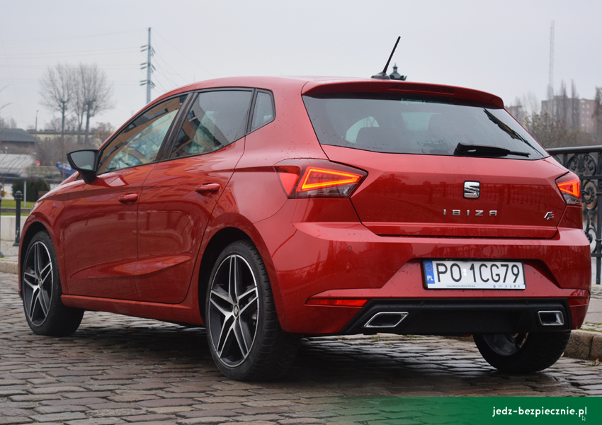 SALON SAMOCHODOWY | SEAT Ibiza V FR | Tył auta